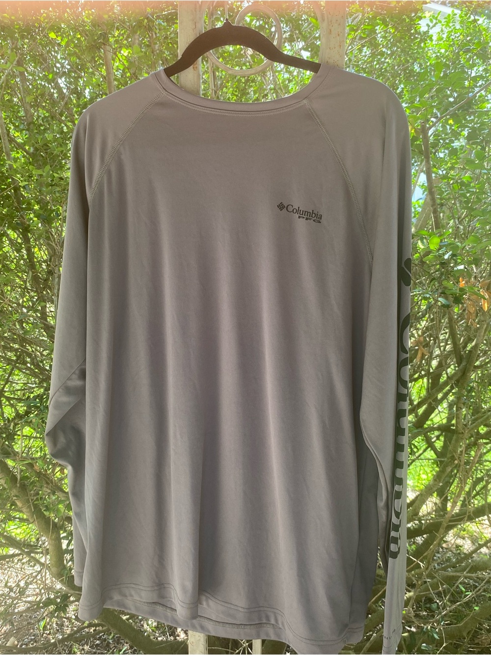 Columbia Men’s Long-Sleeve Performance Shirt - Gray New without tags
